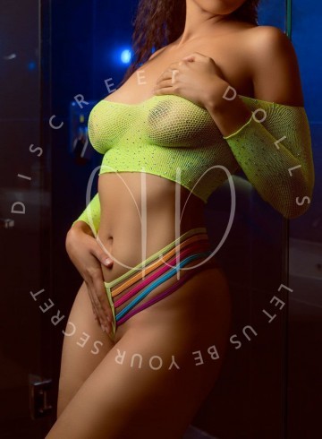 Toronto Escort Cassie_ Adult Entertainer in Canada, Female Adult Service Provider, Escort and Companion.