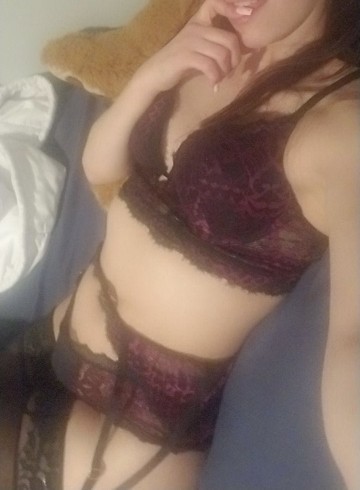 Whitby Escort Mya Adult Entertainer in Canada, Female Adult Service Provider, Escort and Companion.